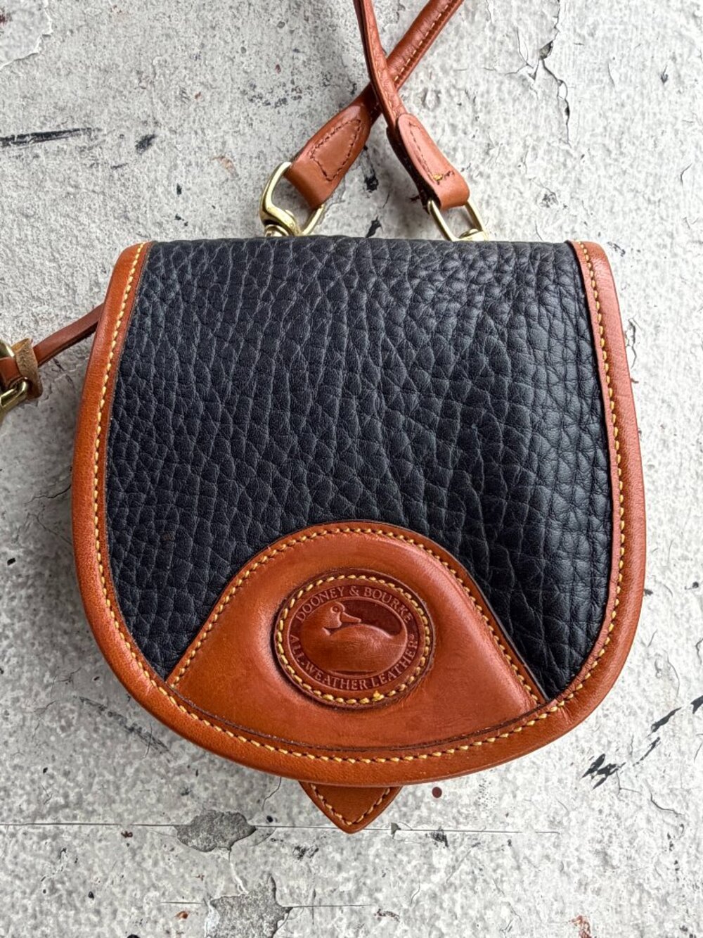 Dooney & Bourke Vintage USA 90s Mini Small Saddle Pouch Crossbody Belt Navy Ink